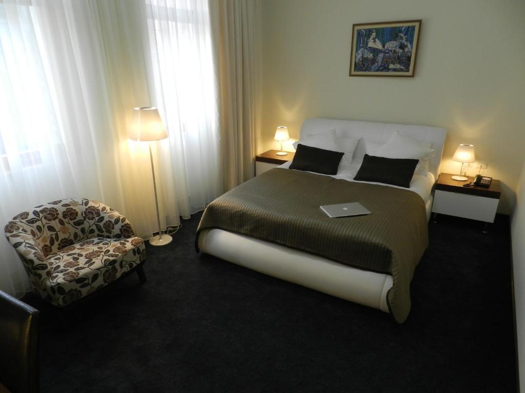 Boutique Hotel Kotoni Tiranë Ngoại thất bức ảnh
