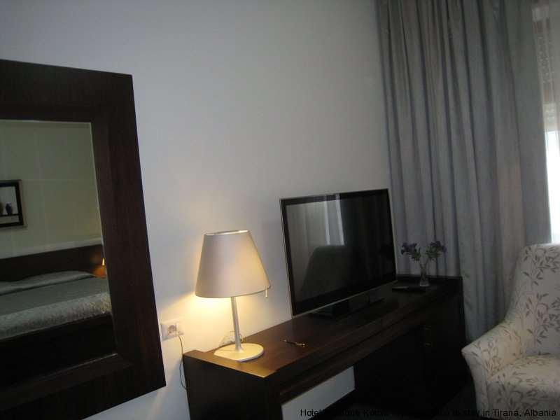 Boutique Hotel Kotoni Tiranë Phòng bức ảnh