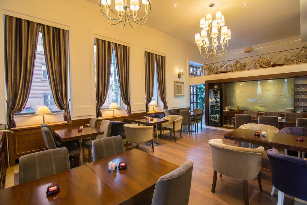 Boutique Hotel Kotoni Tiranë Ngoại thất bức ảnh